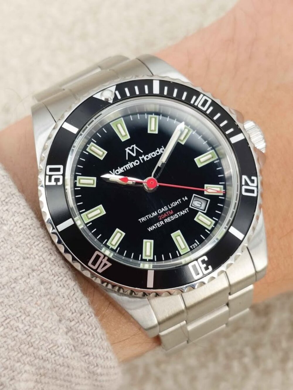Valentino Moradei Mens Quartz Watch 841-172 Diver 40mm New Battery Submariner